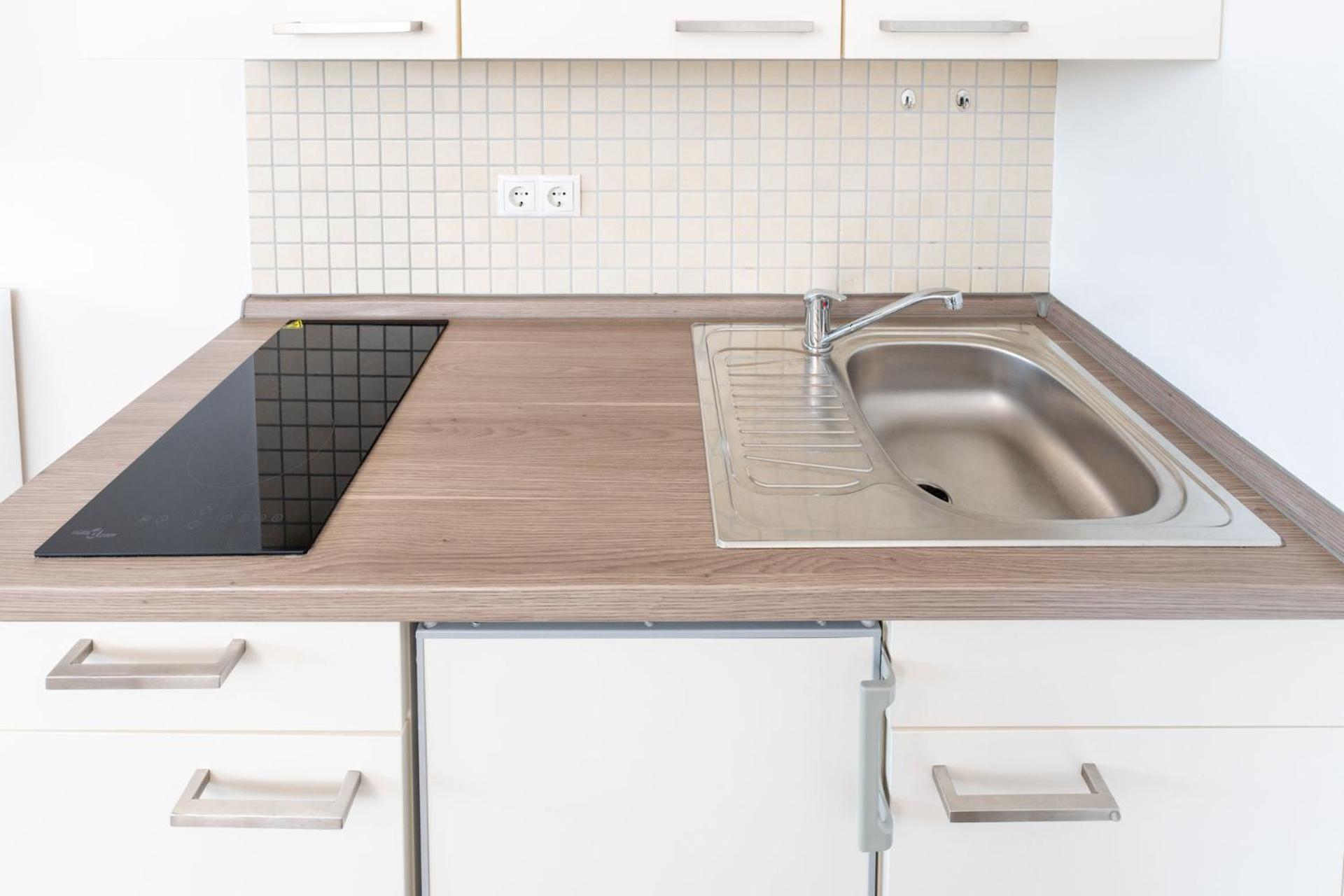 Modernes Apartment Mit Privatem Stellplatz Wenige Minuten Von Der Innenstadt & Mosel Coblença Exterior foto