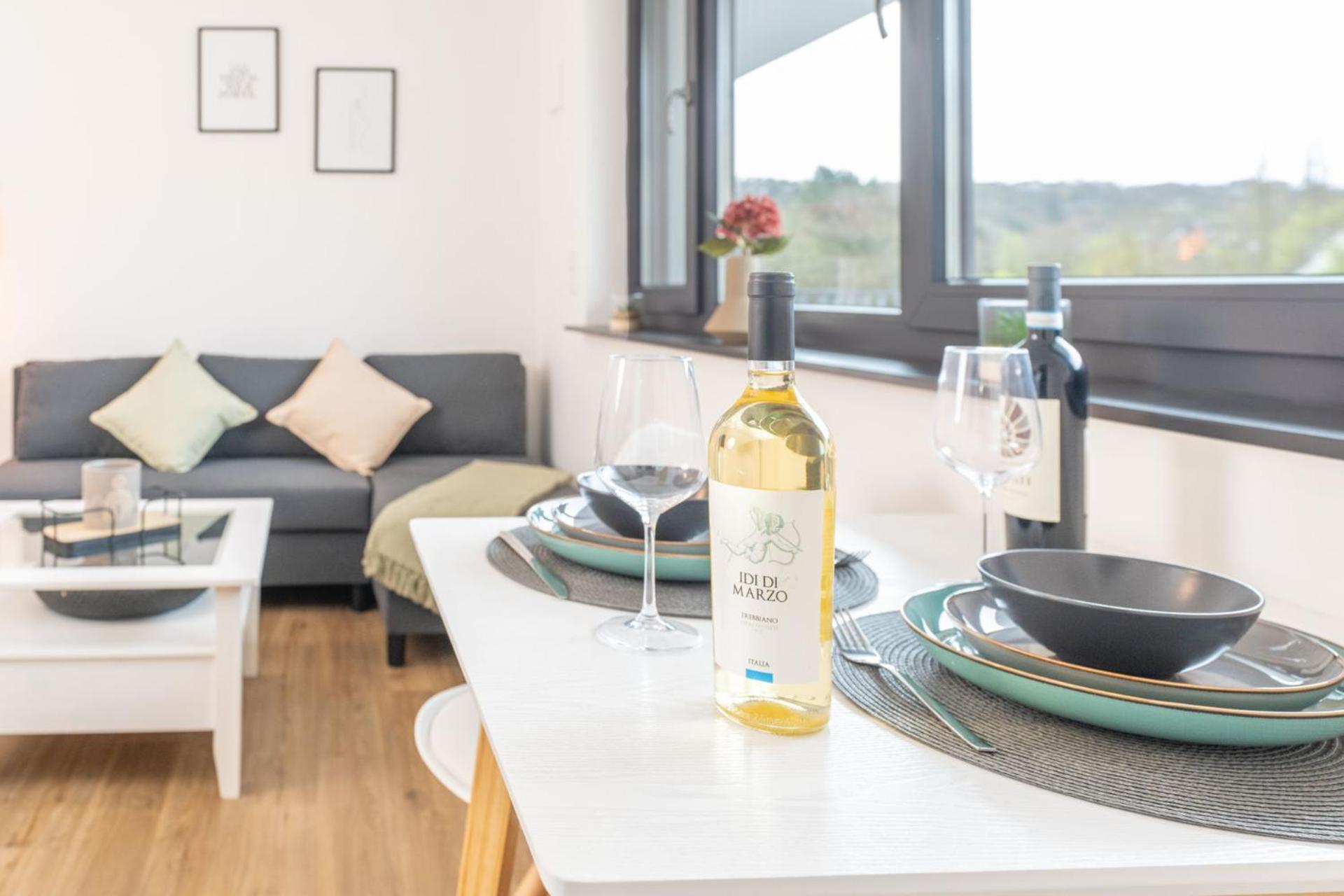 Modernes Apartment Mit Privatem Stellplatz Wenige Minuten Von Der Innenstadt & Mosel Coblença Exterior foto