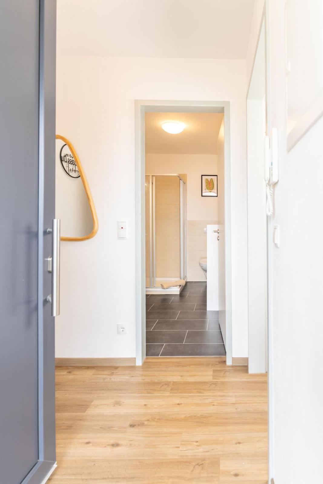 Modernes Apartment Mit Privatem Stellplatz Wenige Minuten Von Der Innenstadt & Mosel Coblença Exterior foto